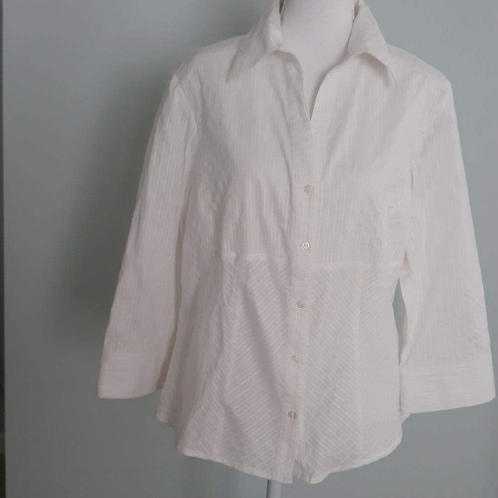 White textured cotton shirt, 3/4 sleeves